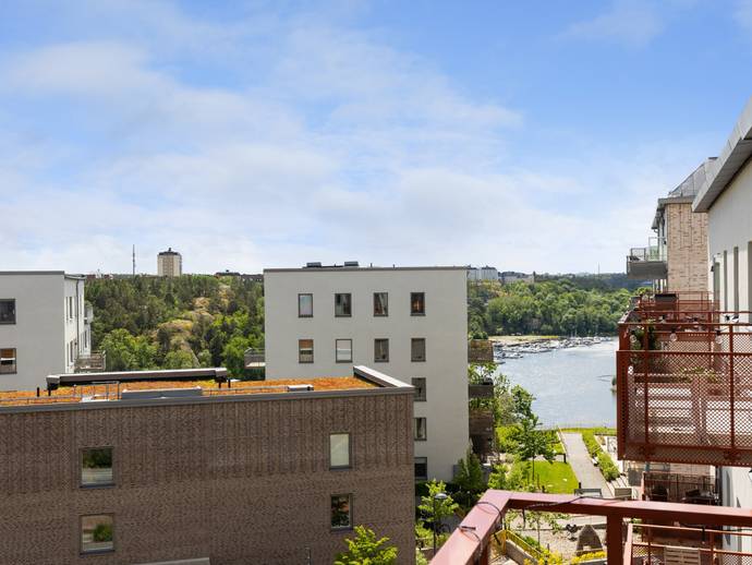 2 rok · 45 m² · Tre kronors väg 54