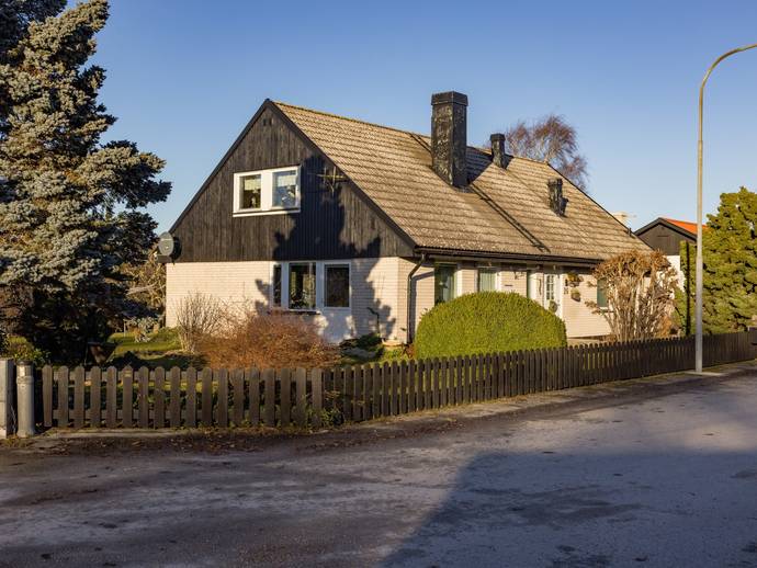 6 rok · 175 m² · Myrstigen 26