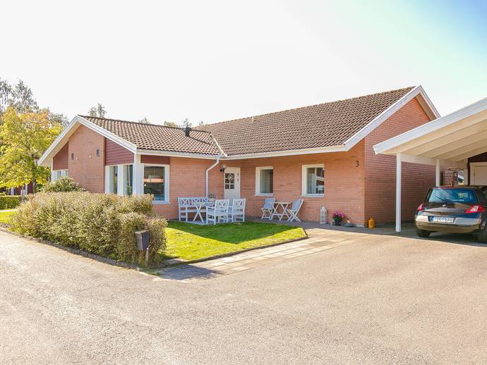 4 rok · 97 m² · Målvaktsvägen 3