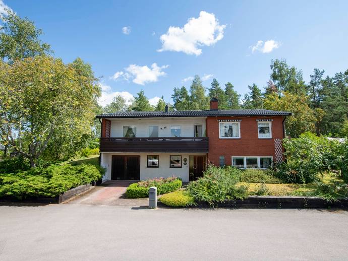 7 rok · 121 m² · Rönnbärsstigen 14