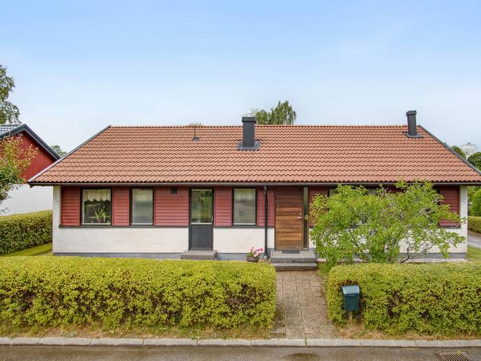 4 rok · 102 m² · Björnbärsstigen 10