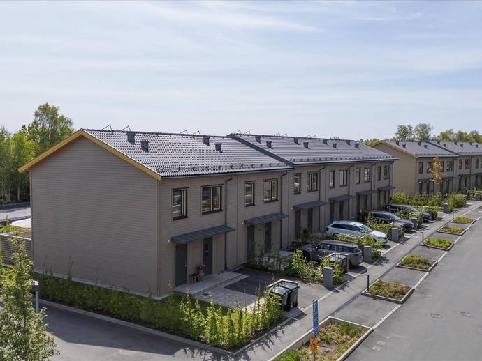 5 rok · 121 m² · Helgas väg 12A