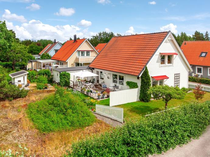5 rok · 136 m² · Lingongången 1