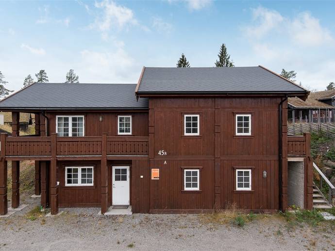 9 rok · 184 m² · Orren 45