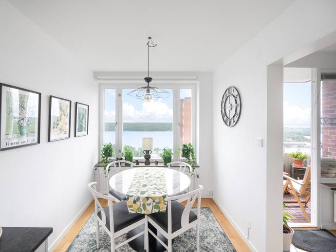 3 rok · 79 m² · Medsolsbacken 15
