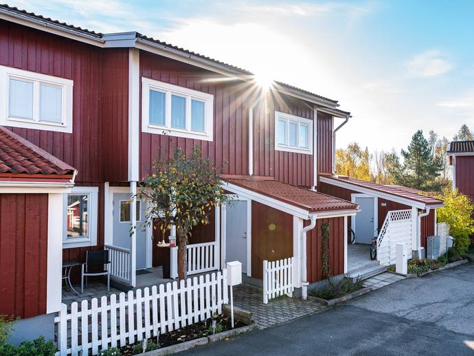 4 rok · 97,5 m² · Nymålavägen 103