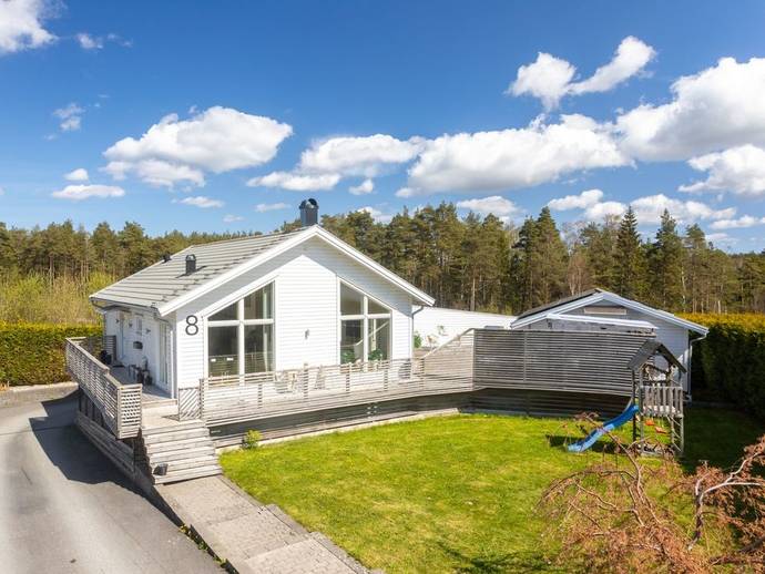 7 rok · 265 m² · Djupedalsvägen 8