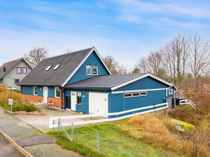 6 rok · 147 m² · Enbärsvägen 6
