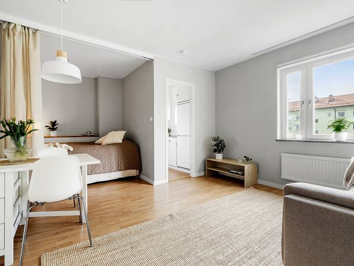 1 rok · 30,4 m² · Tvärvägen 15, 2 tr.