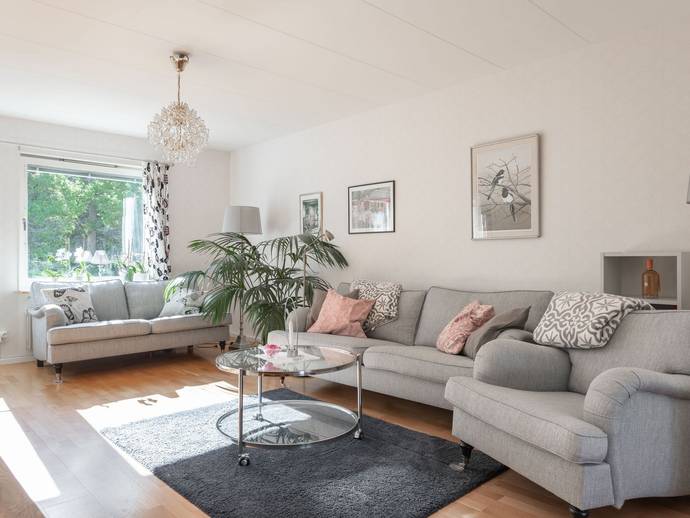 3 rok · 80 m² · Spelmansvägen 7