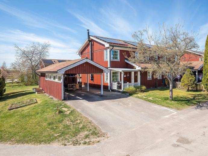 4 rok · 114 m² · Korpralsvägen 12