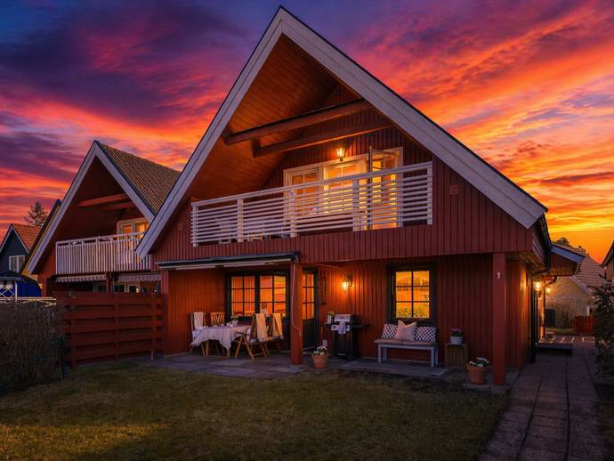 6 rok · 140 m² · Svärmarevägen 76