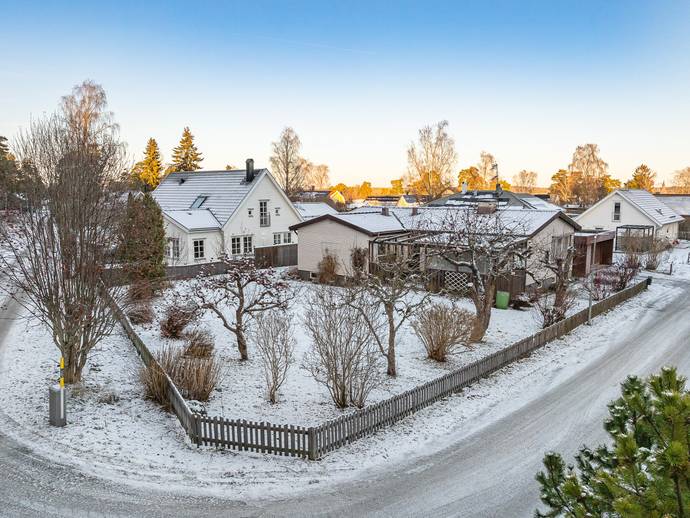 4 rok · 117 m² · Dammvägen 3B