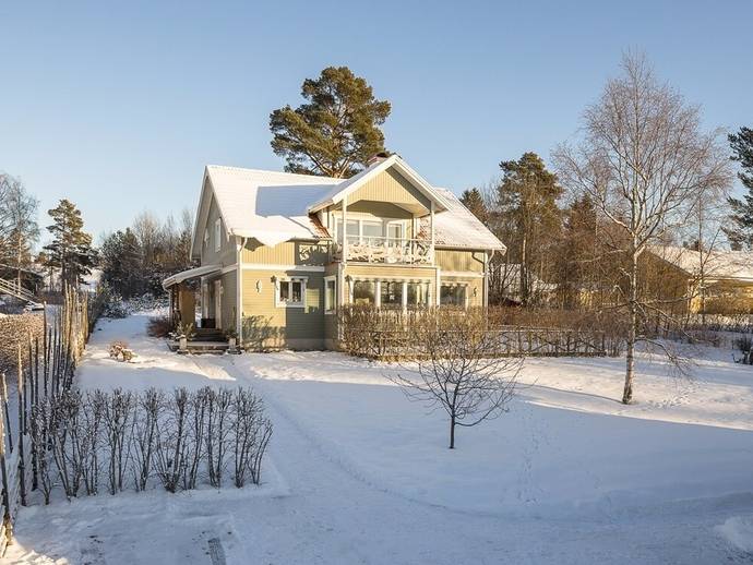 5 rok · 178 m² · Björks väg 11