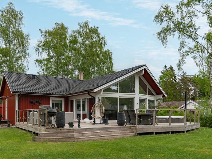 4 rok · 180 m² · Hambostigen 4
