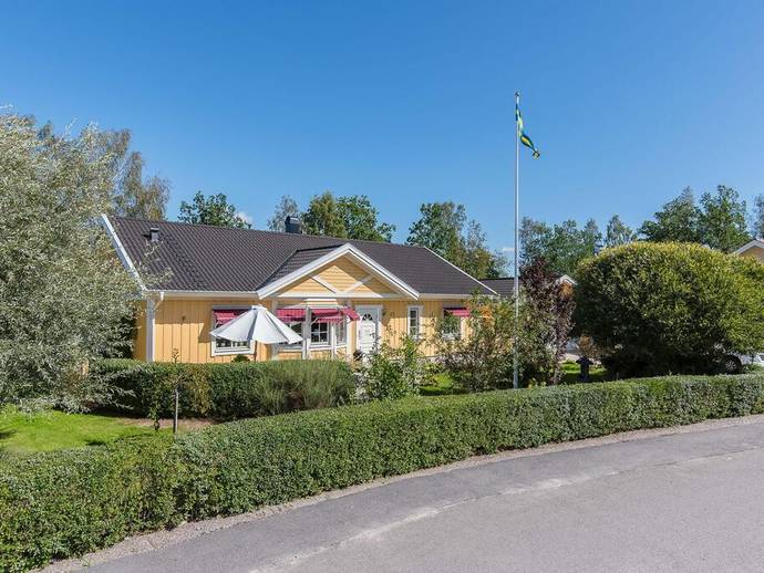 4 rok · 109 m² · Stenblocksvägen 33