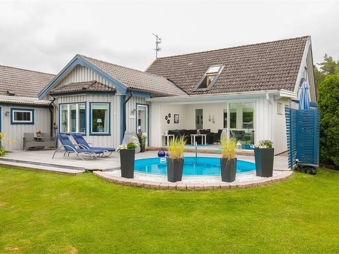 6 rok · 166 m² · Tallvägen 10