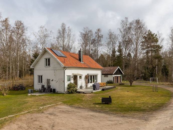 5 rok · 88 m² · Skånings-Åsaka Vargamossen 1