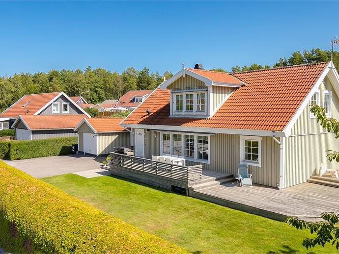 6 rok · 155 m² · Krakevägen 2