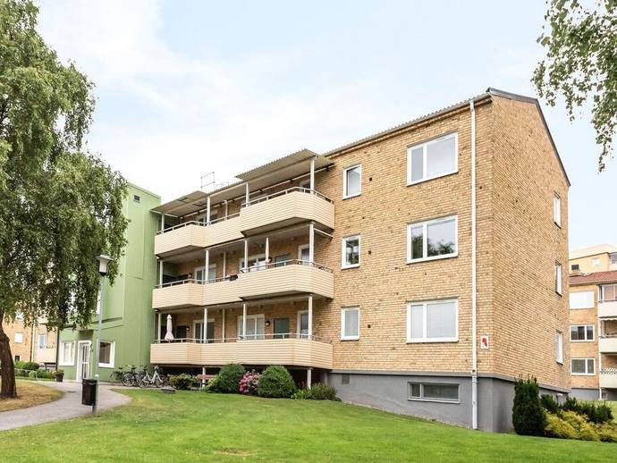 3 rok · 82 m² · Relävägen 4