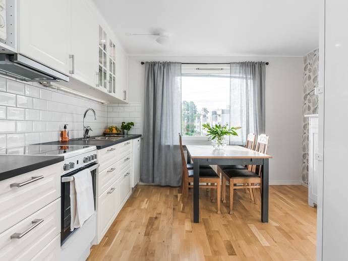 4 rok · 104 m² · Västra Ringvägen 150