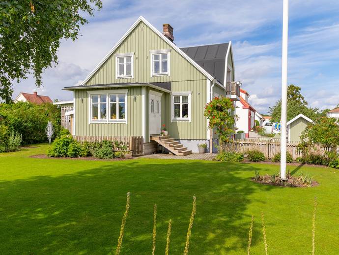 7 rok · 145 m² · Torgvägen 9