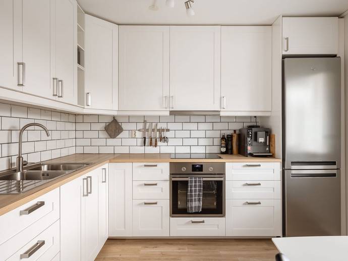 1 rok · 42,5 m² · Majorsallén 76C
