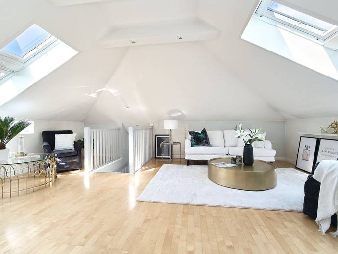 3,5 rok · 81 m² · Essingestråket 8, vån 2 & 3