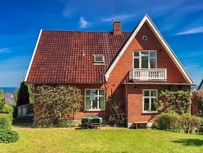 8 rok · 177 m² · Glarhallavägen 12