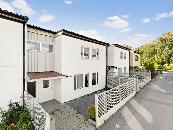 6 rok · 146 m² · Krögarvägen 221