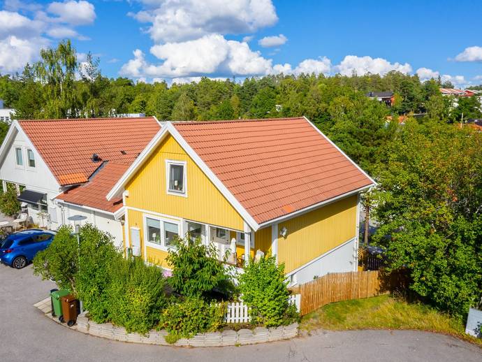 5 rok · 153 m² · Sidensvansvägen 9