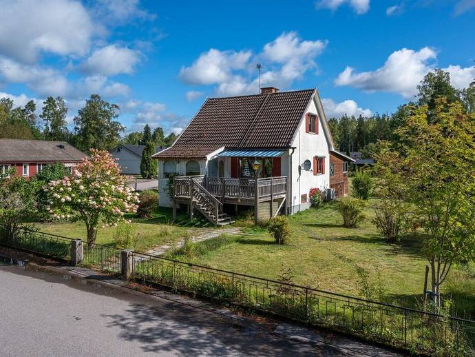 4 rok · 85 m² · Rönnbärsvägen 1
