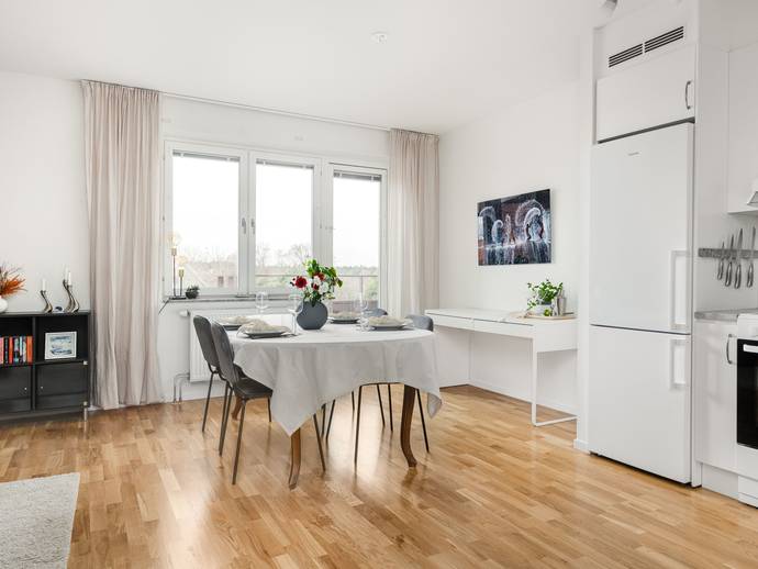 2 rok · 53 m² · Östsvängen 1C