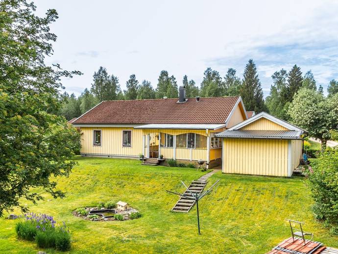 4 rok · 103 m² · Smedvägen 7