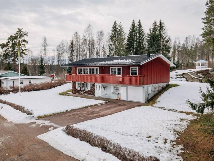 4 rok · 165 m² · Lövbergsvägen 5