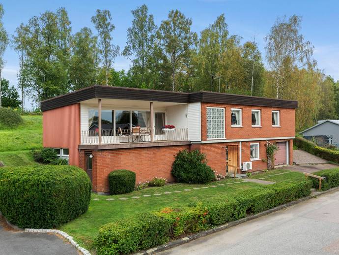 6 rok · 205 m² · Bäckgatan 12A