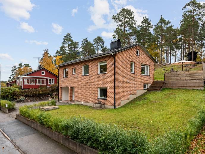 4 rok · 82 m² · Ekvägen 9