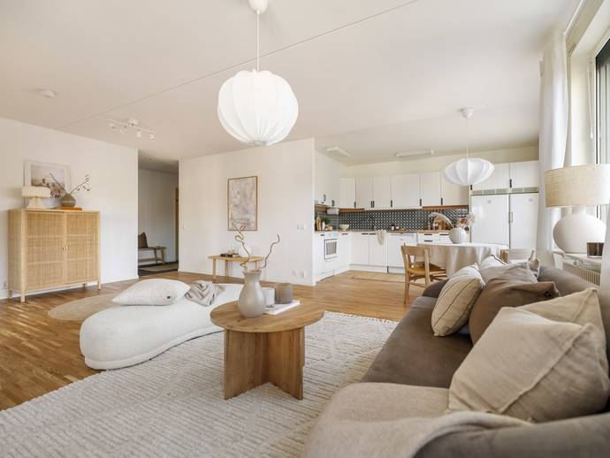 3 rok · 80 m² · Vintrosagatan 58 5tr