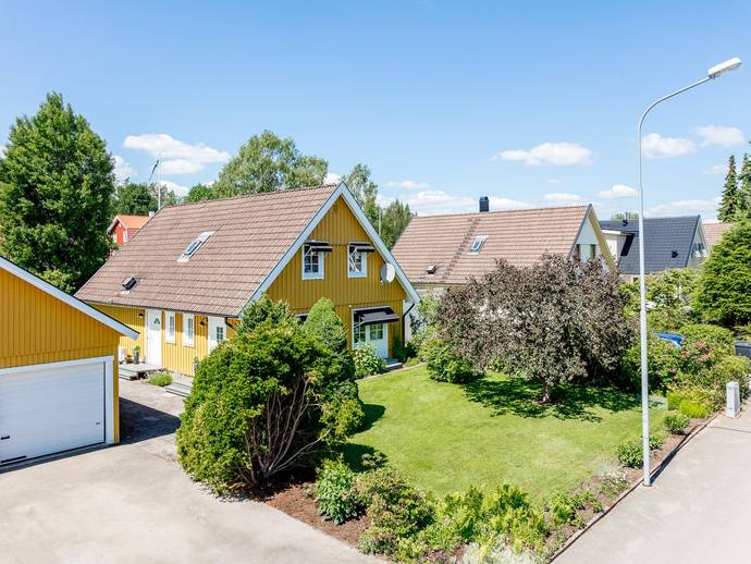 6 rok · 130 m² · Källebrovägen 18