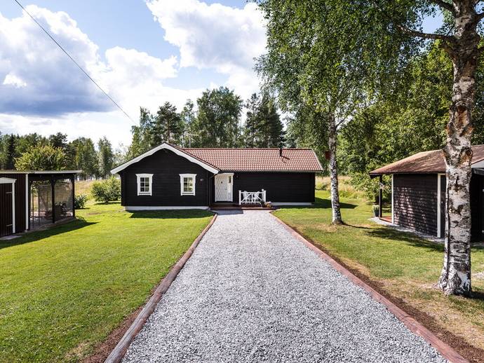 4 rok · 100 m² · Ön 93