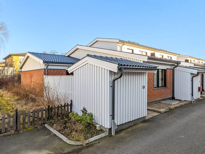 3 rok · 79 m² · Östra Fjärilsvägen 95