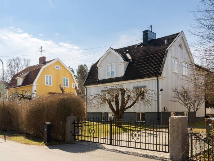 10 rok · 225 m² · Lokevägen 4