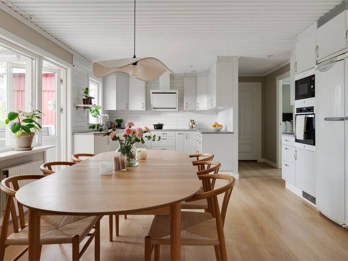 4 rok · 130 m² · Härvelgränd 6