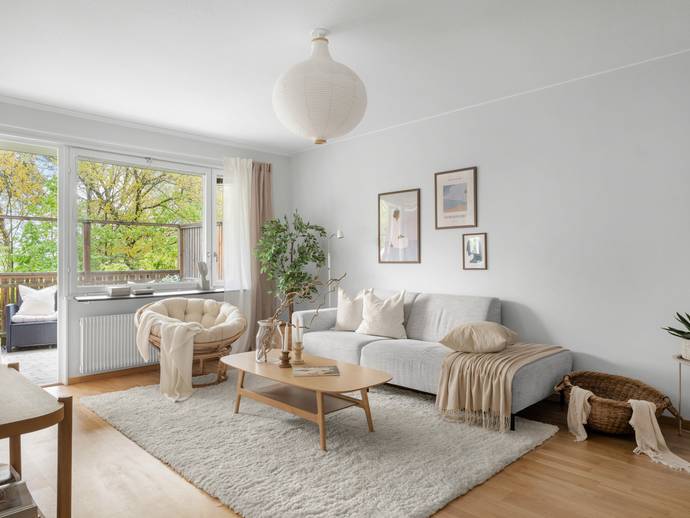 1 rok · 48 m² · Johan Enbergs väg 48A