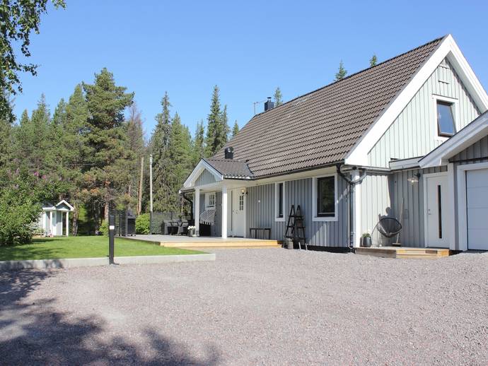 6 rok · 157 m² · Fjärdingsvägen 8