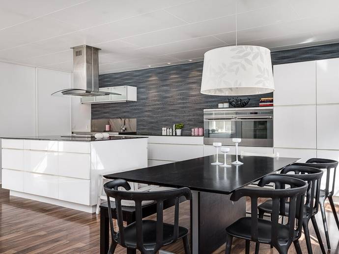4 rok · 102 m² · Sjöbrisvägen 6