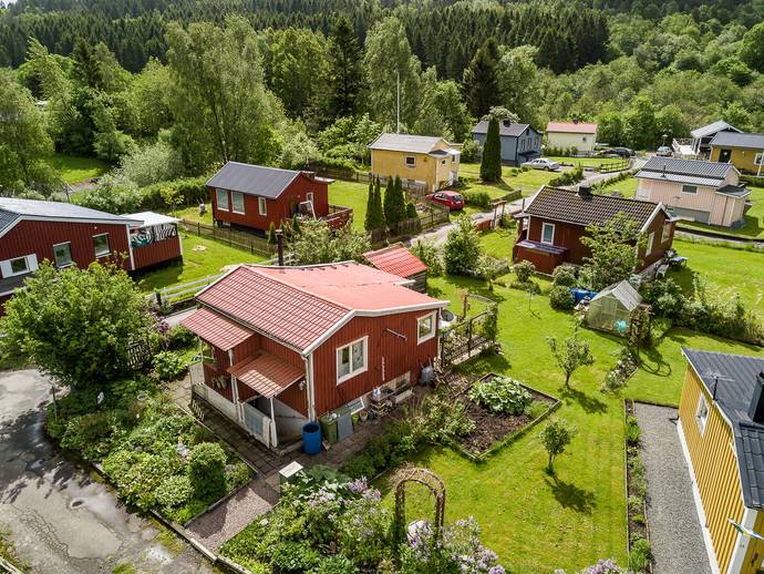 2 rok · 35 m² · Lärjeheds fritidsområde stuga nr 59