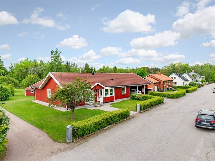 4 rok · 143 m² · Myrmalmsvägen 5