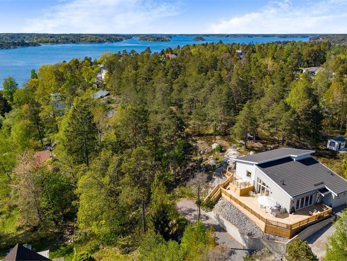 6 rok · 150 m² · Kolviksvägen 4B