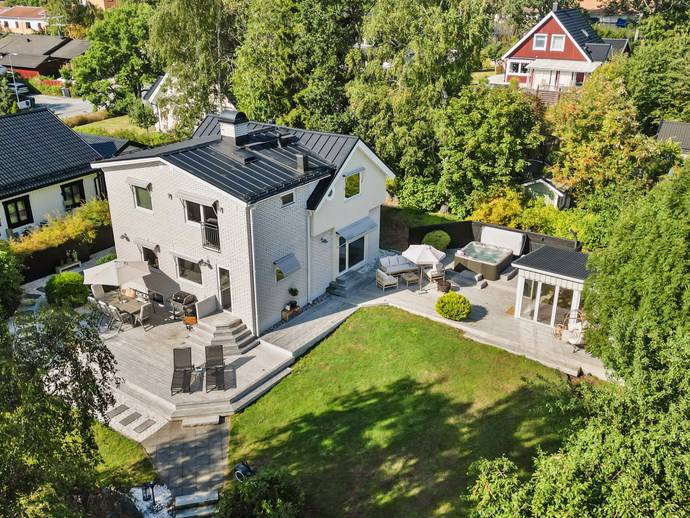 6 rok · 141 m² · Grytvägen 3